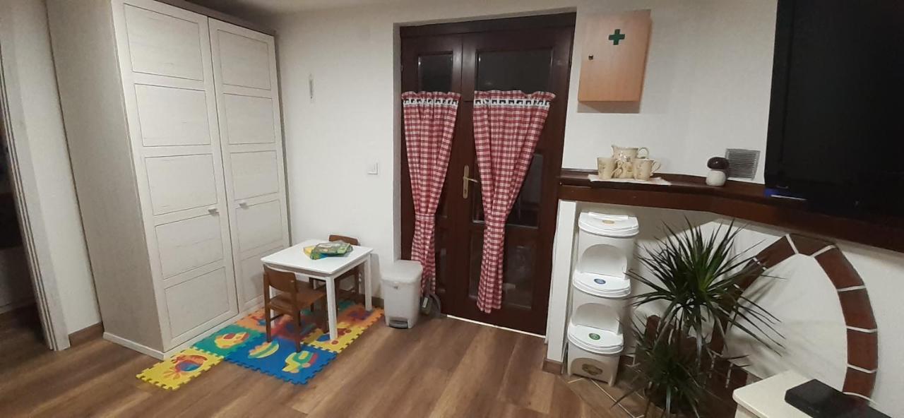 Domcek Apartment Tatranska Lomnica Luaran gambar